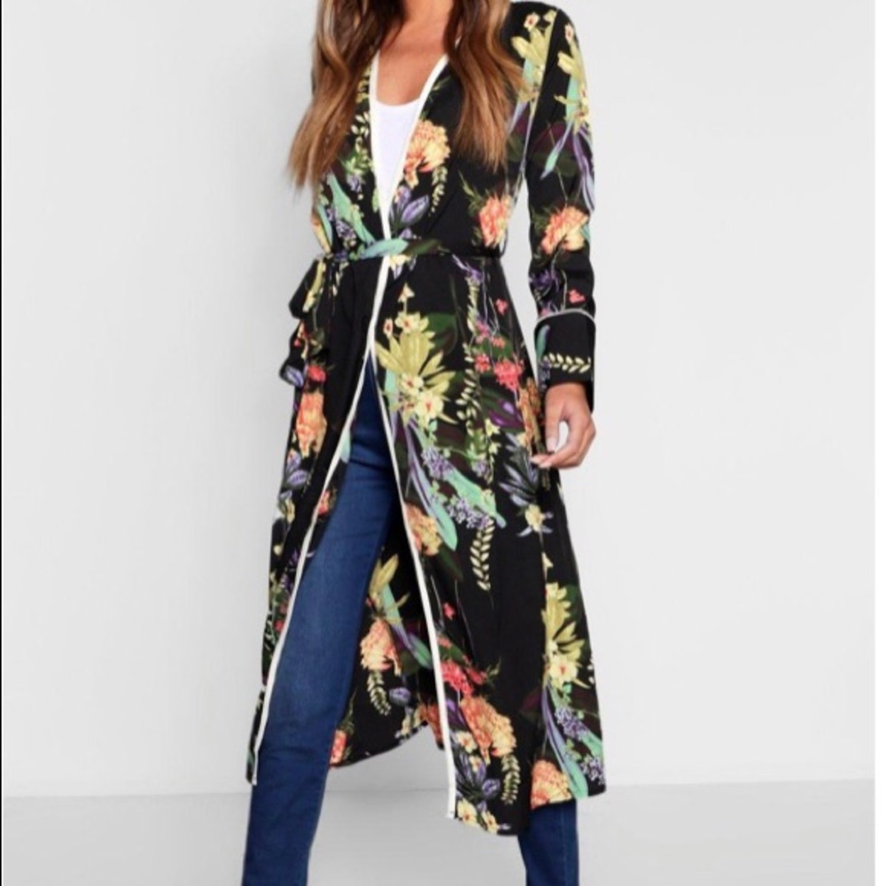 Black floral kimono